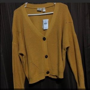 BRAND NEW SWEATER!!!